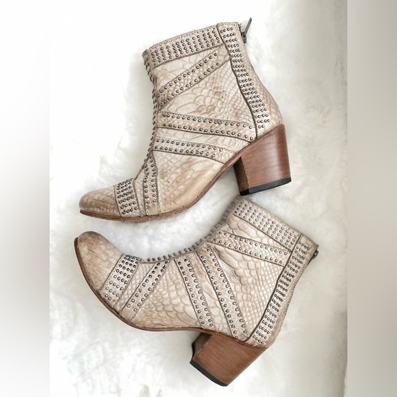 Freebird NELLE Studded Distressed Snake Skin Leather Boots - Size 7 - Picture 3 of 12